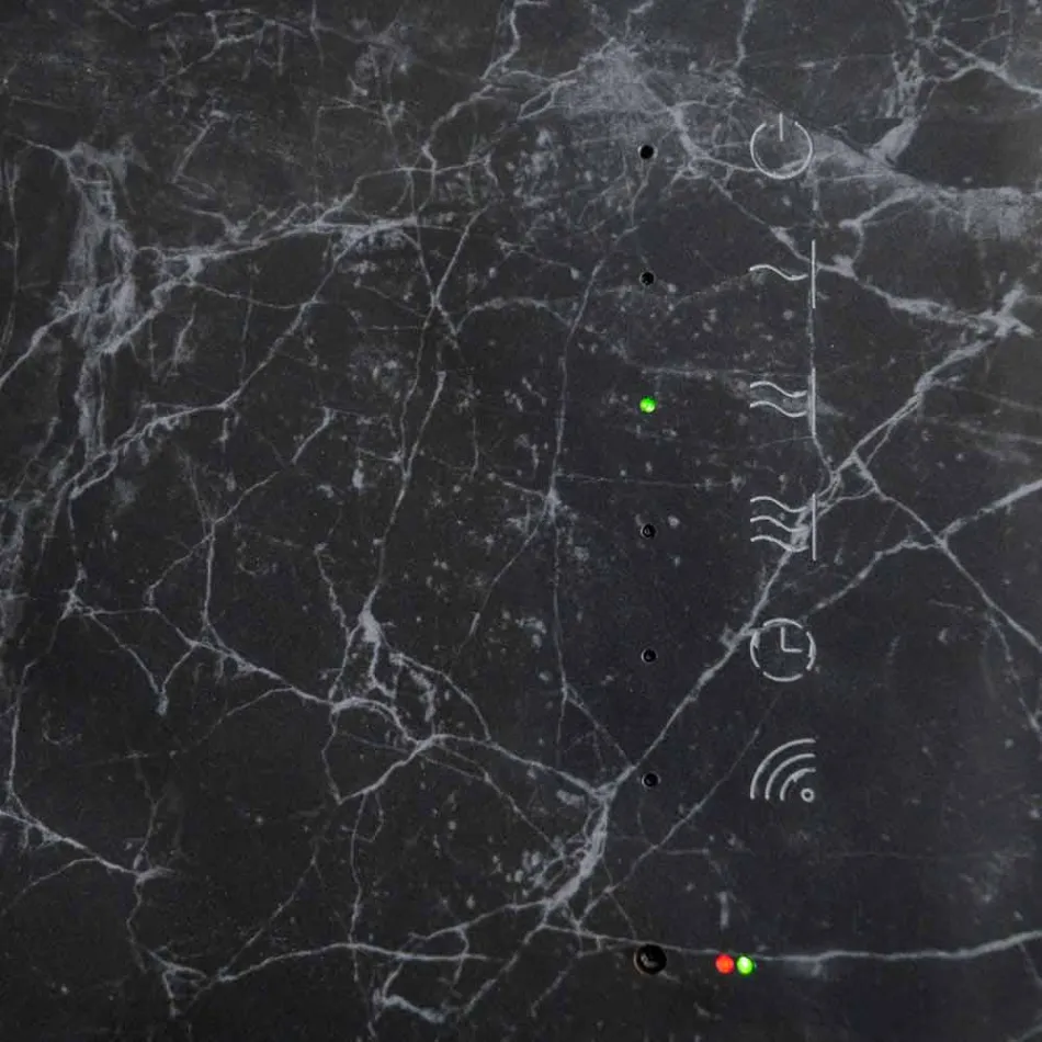 Elektrický tvrzený skleněný radiátor s povrchovou úpravou Jonny Viadurini