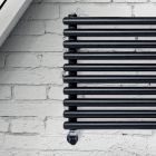 Hydraulický radiátor se svislými kolektory a vodorovným potrubím - Složený Viadurini