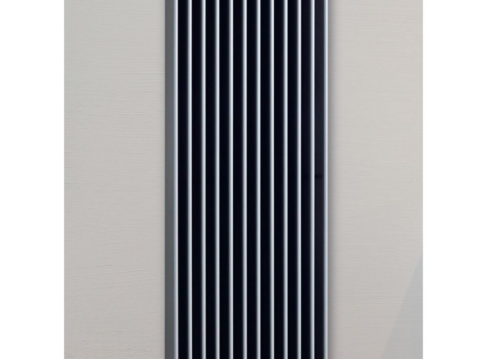 Hydraulický radiátor s dvojitou řadou plochých prvků vyrobený v Itálii - Makedonie Viadurini