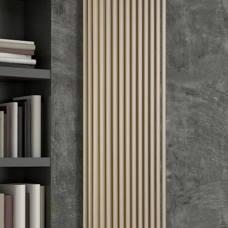 Hydraulický radiátor s trojitou částí vertikálních prvků - Cantucci Viadurini