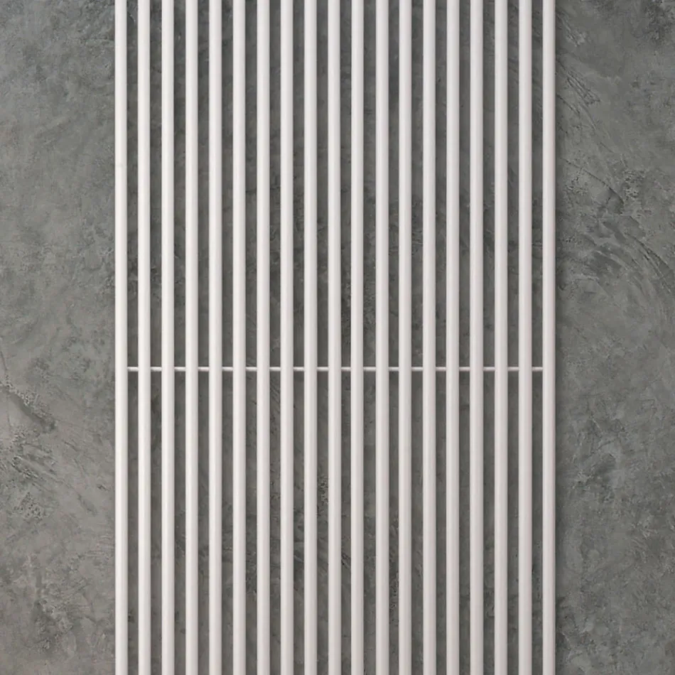 Hydraulický chladič s řadou vertikálních prvků vyrobený v Itálii - karbon Viadurini