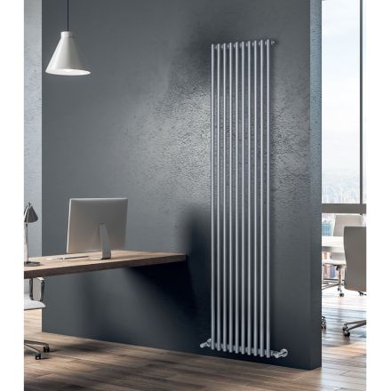Hydraulický radiátor vyrobený z uhlíkové oceli Made in Italy - Cannoli Viadurini