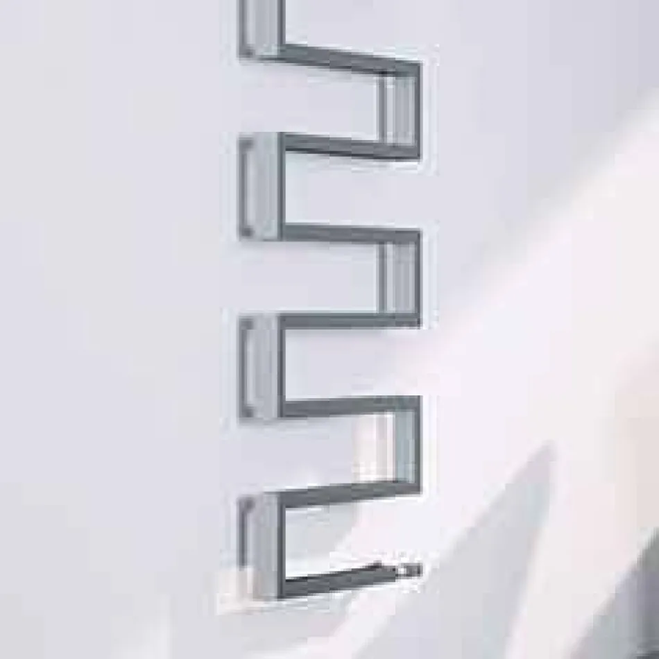 Termoarredo vertikální hydraulický chromovaná hada Scirocco H Viadurini