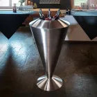 Vysoká dekorativní váza ze saténové oceli vyrobená v Itálii Fine - Vesper Viadurini