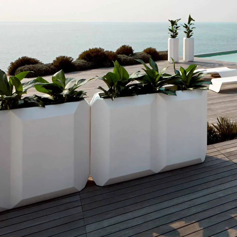 Bílá vnitřní nebo venkovní váza z plastu o 3 velikostech - Gem od Myyour Viadurini