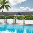 Obdélníková barevná polyetylenová venkovní váza Made in Italy - šedá Viadurini