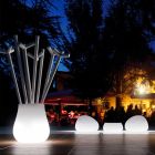 Venkovní svítící designová váza z polyethylenu vyrobená v Itálii - Monita Viadurini