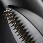 Dekorativní váza z matně černé keramiky ručně vyráběná v Itálii - Medina Viadurini