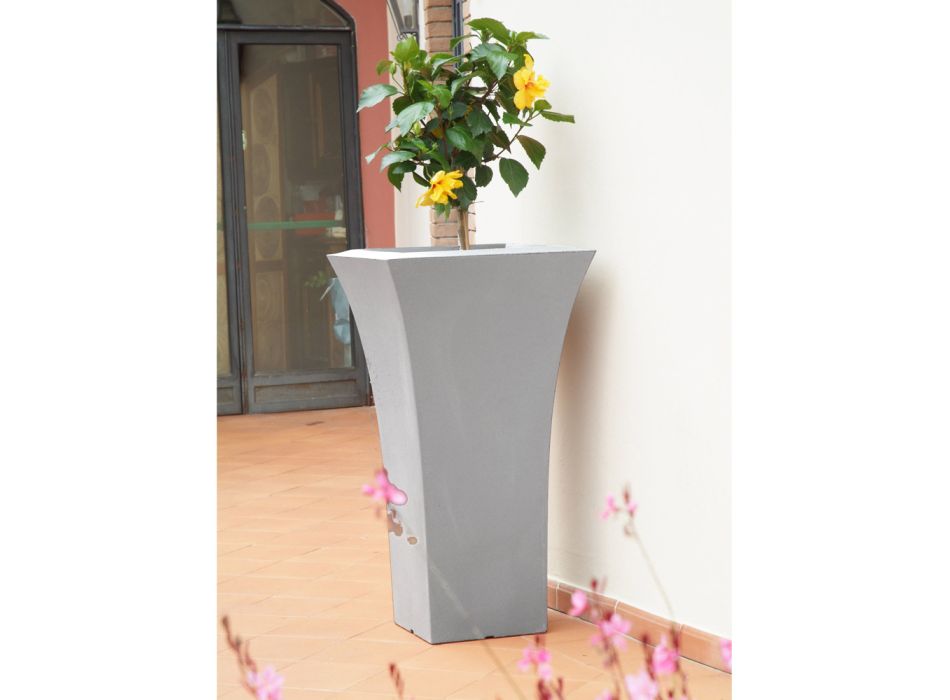 Zahradní květináč z barevného polyetylenu Made in Italy - Tremont Viadurini