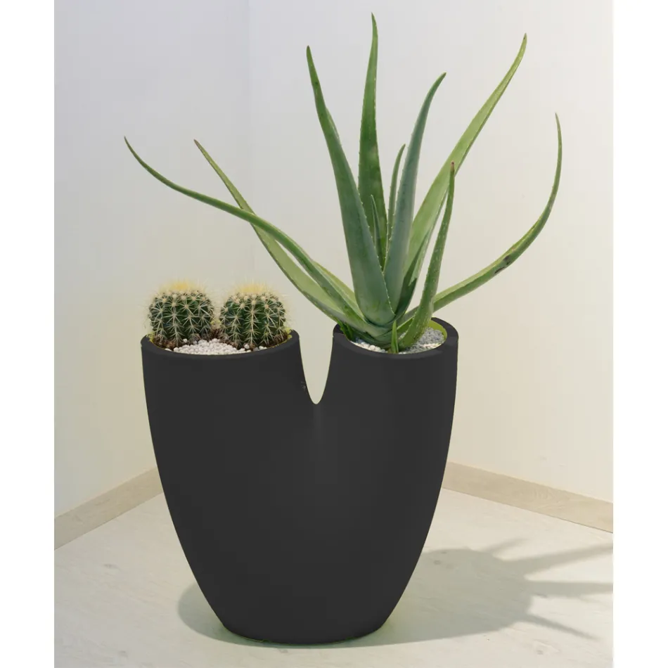 Moderní barevná zahradní váza z polyetylenu Made in Italy - Flows Viadurini