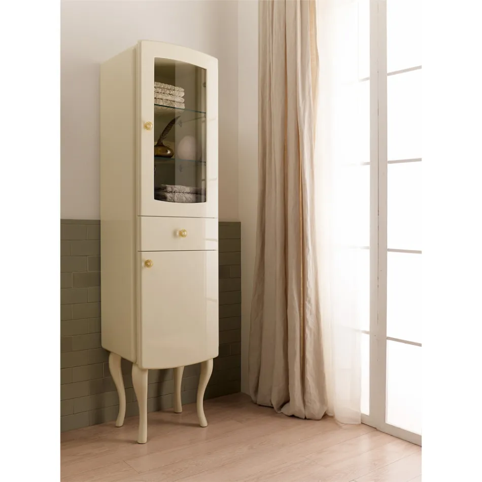 Jednobarevná vitrína s vnitřními skleněnými policemi Made in Italy - Candy Viadurini