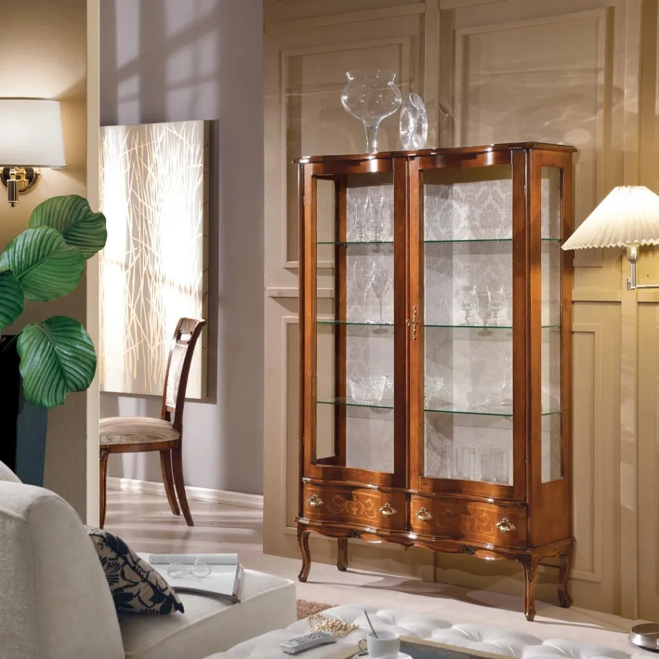 Dřevěná vitrína v klasickém stylu s dvířky a zásuvkami Made in Italy - Versaille Viadurini