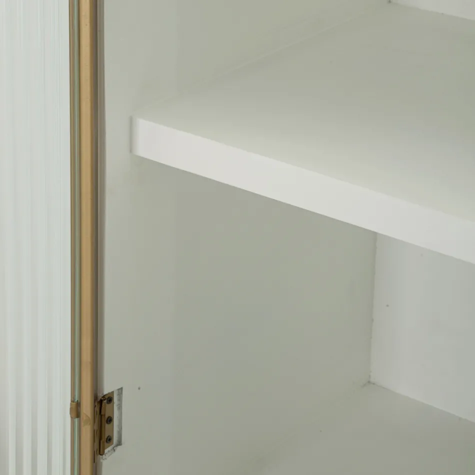 Dřevěná vitrína s horními a zaoblenými vložkami se 2 dvířky a 2 zásuvkami - Rachel Viadurini