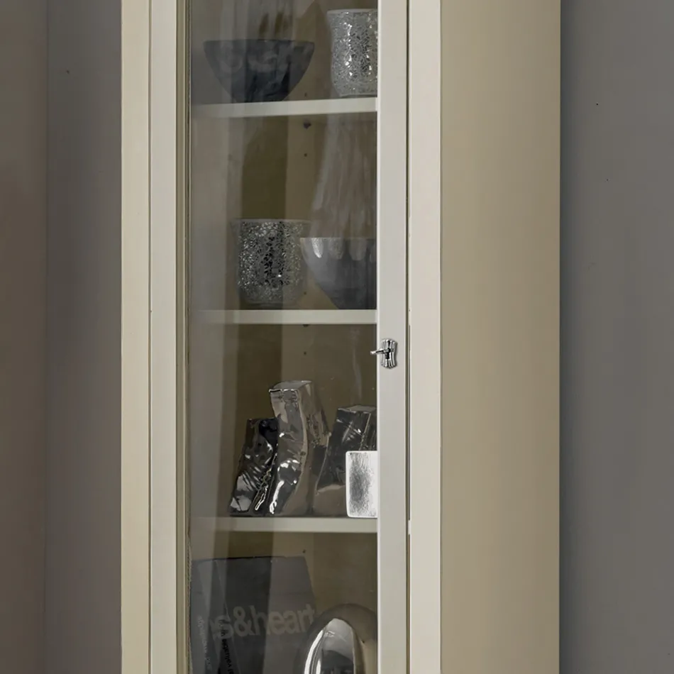 Dřevěná vitrína s povrchovou úpravou patinovaná slonová kost. Vyrobeno v Itálii - Fosta Viadurini